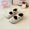 Zapatos de cuero retro estilo coreano para niñas con tiras cruzadas y punta redonda, nuevos zapatos de princesa versátiles de suela blanda para primavera y otoño