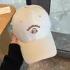 Boné de Baseball Bordado de Urso Fofo Estilo Coreano para Homens e Mulheres, Boné Curvo para Casal, Chapéu Versátil da Moda, Personalidade Doce e Fofa