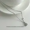 Diseño de Nicho Sencillo y Elegante con un Toque Único de Alta Gama, Bolso de la Suerte de Diamantes Completos Collar de Perlas, Lujo Ligero, Cadena para Clavícula Personalizada y Versátil