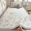 2026 Nuevo Modelo de Polietileno Jacquard Lindo Alfombrilla Fresca de Frijol para Dormitorio de Estudiante Alfombrilla Plana para Cama