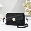 2026 Novo Modelo Bolsa Quadrada Pequena com Aba Estampa Dark Pattern para Mulheres com Fivela de Metal, Bolsa de Ombro, Bolsa Transversal para o Dia a Dia para Mulheres, Atacado