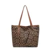 Bolso tote texturizado de moda para mujer de este año, nuevo bolso de hombro de gran capacidad otoño 2026, bolso de axila de mamá a la moda