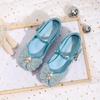 Zapatos de tacón alto perforados para niñas, primavera 2025, nuevos zapatos de princesa para niñas, zapatos de cuero para niñas pequeñas, desfile de moda, suela suave