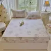 Falda de cama con estampado de encaje 100% algodón Falda de cama de algodón de Xinjiang Cubierta Protector de colchón denso fino y denso Agradable para la piel Cómodo