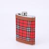Comércio exterior oz aço inoxidável hip flask ao ar livre portátil garrafa de metal pequeno hip flask set atacado
