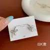 Brincos Brancos Exquisitos de Gato Desenho Animado Borboleta para Mulheres Design de Nicho Sentido de Design Pequenos Brincos terno Atacado Brincos Yiwu