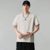 2026 Nova Camiseta Gola Redonda Preta Branca Damasco Corte Solto Marcas Nacionais de Primeira e Segunda Linha com Etiquetas
