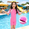 Maiô infantil 2026 novo traje de banho estilo vestido para crianças, tamanhos pequeno, médio e grande, fábrica profissional de trajes de banho para fontes termais atacado P
