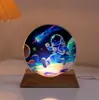 Nuevos Adornos de Cristal Luminosos de Planeta Espacial Tallados Internamente en Estéreo Coloridos para Niños, Lámpara de Noche Personalizable para Mesita de Noche
