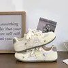 Zapatillas de Entrenamiento Alemanas de Malla para Mujer, Nuevo Modelo Primavera/Verano 2026, Estilo Estudiante Versátil, Transpirables, Únicas, Lindas, Tenis de Suela Delgada