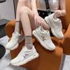 Tênis Esportivo Popular Feminino 2025 Novo Outono, Versátil, Mostra os Dedos dos Pés, Sapatos Estilo "Paizinho", Leves, Sola Macia, Sapatos Forrest Gump