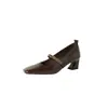 2026 Novo Modelo Sapatos de Salto Alto Versáteis de Couro Genuíno de Ovelha Branca para o Trabalho, Sapatos de Salto Bloco Quadrados Elegantes com Bico Quadrado