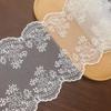 Versão coreana de pequenos acessórios de renda bordados de fita de renda oca fresca arco acessórios de cabelo de mão materiais de costura de roupas