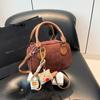 2025 Design de Nicho Nova Bolsa Feminina Primavera Retro Bolsa Almofada de Lã Bolsa de Mão para o Trabalho Bolsa de Ombro