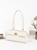 Bolsa baguette estilo Chanel verão 2026 nova com padrão de diamante e textura de lichia, bolsa de mão tipo bowling de couro bovino, bolsa de ombro, bolsa tote