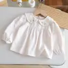 Camisa Casual Feminina 2026 Outono Nova Estilosa Fofa Camisa com Gola Boneca para Bebês Amiga da Pele Versátil
