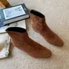 Botas Femininas de Cano Curto Novas para Outono/Inverno 2026 Bico Quadrado Couro Fosco Salto Bloco Bota Meia de Bico Quadrado Versátil Fashion 888-7