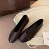 Zapatos Mary Jane planos rojos retro estilo francés de corte bajo 2026 nuevos para primavera y otoño, slip-on, cómodos y ligeros