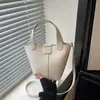 Bolsa Pequena Saco para Mulheres, Novo Estilo Coreano Nicho Couro PU Macio Versátil para o Dia a Dia Bolsa de Ombro Transversal