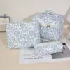Bolsa de Maquiagem de Veludo Floral com Gola Alta Grande Capacidade Portátil para Viagem Necessaire Bolsa de Armazenamento de Maquiagem