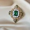 Novo broche estilo antigo de alta qualidade ins para mulheres estilo chinês leque borla pino de terno placket de pressão cheongsam corsage atacado