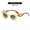 Gafas de sol de ojo de gato triangulares transfronterizas nuevas 2022 Gafas de sol de moda para mujer estilo ins europeo y americano con patilla hueca de ola