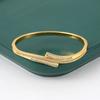 Pulsera Nicho de Lujo Accesible Transfronteriza para Mujer, Pulsera de Moda y de Alta Gama que No se Desvanece, Pulsera de Aleación Estilo Ins al Por Mayor