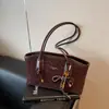 Bolso Retro para Mujer de Gran Capacidad 2025 Nuevo Otoño e Invierno Versátil Casual Bolso de Hombro Axila Bolso Tote para el Trabajo y el Viaje