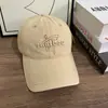 Novo Boné de Baseball Bordado com Aba Rígida para Mulheres, Moda Primavera Protetor Solar com Aba Larga, Versátil e Afina o Rosto