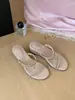 Sandalias abiertas de tacón de cuña estilo francés para mujer, adecuadas para usar al aire libre, nueva moda casual para el verano de 2026