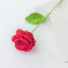 Día de San Valentín Chino Ramo de Flores Regalo de Cumpleaños Gradiente Flor Artificial Individual Venta al por Mayor Rosa de Ganchillo Hecha a Mano Tejido de Hilo Creatividad