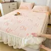 Colcha Estilo Princesa de Piel de Conejo Tallada Pieza Única con Borde de Encaje Estilo Falda de Cama Cubierta de Colchón Cubierta de Cama de Felpa de Leche Otoño e Invierno