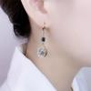 Exquisitos pendientes colgantes de diamantes de alta gama, ligeros y lujosos, estilo francés Hepburn, pendientes de hada súper suaves de nicho.