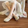 Mules Cerrados de Suela Blanda Huecos Estilo Chino Nuevo Cómodos Moda Verano 2026 Versátiles Antideslizantes Zapatos con Agujeros para Mujer