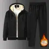 Conjunto de Duas Peças Cardigan Novo 2024 Inverno Forrado com Lã Espessado com Capuz Quente Terno Esportivo Casual Masculino