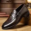 Sapatos mocassins formais de couro genuíno para homens no outono, sapatos casuais de alta qualidade para cavalheiros