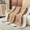 Manta com padrão de letras, manta para sofá de escritório, manta nórdica para sofá, manta de ar condicionado, xale de tricô em cashmere sintético, dropshipping disponível