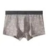 Venta al por mayor de Hua Jielong de calzoncillos para hombre de algodón estampado, cintura media simple, talla grande, transpirables, disponibles para dropshipping