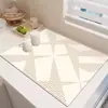 Tapete Drenante para Pia de Cozinha Transfronteiriço Tapete Drenante de Lama Diatomácea para Restaurante Tapete Absorvente para Bancada de Mesa de Jantar Estilo Japonês Jogo Americano Isolante Venda por Atacado