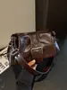 2026 Nueva Bolso de Motocicleta de Moda, Bolso de Mano Trendy de Primavera, Bolso de Hombro Versátil de Nicho, Bolso de Axila Vintage de Alta Gama para Mujer