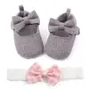 Zapatos de Princesa para Bebé de 0 a 1 Año de Primavera y Otoño Zapatos de Bebé con Flor de Lana en la Cabeza Banda para el Cabello Suela Suave Antideslizantes Zapatos para Niños Pequeños Total 2332