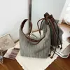 Diseño nicho transfronterizo, moderno, versátil, exquisito, nuevo modelo otoño 2026, sensación de alta gama para el día a día, bolso bandolera de hombro único tipo dumpling