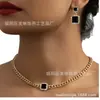 Collar de Esmalte Glaseado con un Diamante Par de Pendientes de Esmalte Glaseado con Diamantes Traje Geométrico para Dama para Fiesta de Cena