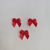 Accesorios de Ropa, Flores Pequeñas, Cajas de Regalo, Lazos de Hilo Atados a Máquina Hechos a Mano, Productos Terminados al por Mayor