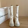 Botas de cavaleiro estilosas para mulheres, nova coleção outono/inverno 2026, botas longas da moda com solas grossas para aumento de altura e efeito emagrecedor, conversíveis em coturnos.