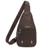 Bolsa de Peito Nova Masculina Transfronteiriça Bolsa Masculina Bolsa de Cintura para Esportes ao Ar Livre Bolsa Transversal Casual para Ombro Bolsa Esportiva Pequena com Logo Estampado
