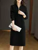 Vestido de Punto de Color Puro Nuevo para Otoño e Invierno de Longitud Media con Cremallera Holgado Casual Estilo Perezoso Cuello Alto Suéter Falda para Mujer