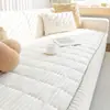 Cojín de Sofá de Pana Estilo Nuevo Otoño e Invierno 2026 Cojín de Felpa Simple Moderno Antideslizante Muebles Sofá de Cuero