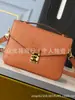 Bolsa de repuesto de alta calidad, bolsa de hombro moderna, bandolera, bolso para mujer con relieve, fuente de fábrica clásica de Guangzhou, productos transfronterizos
