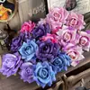 Nuevo Producto Artificial Tres Púas Rosa en Relieve Decoración de Flores para Guía de Camino de Boda Fila de Flores Arreglo Floral de Mesa Artificial Flor Artificial Adornos para Sala de Estar Flor de Seda